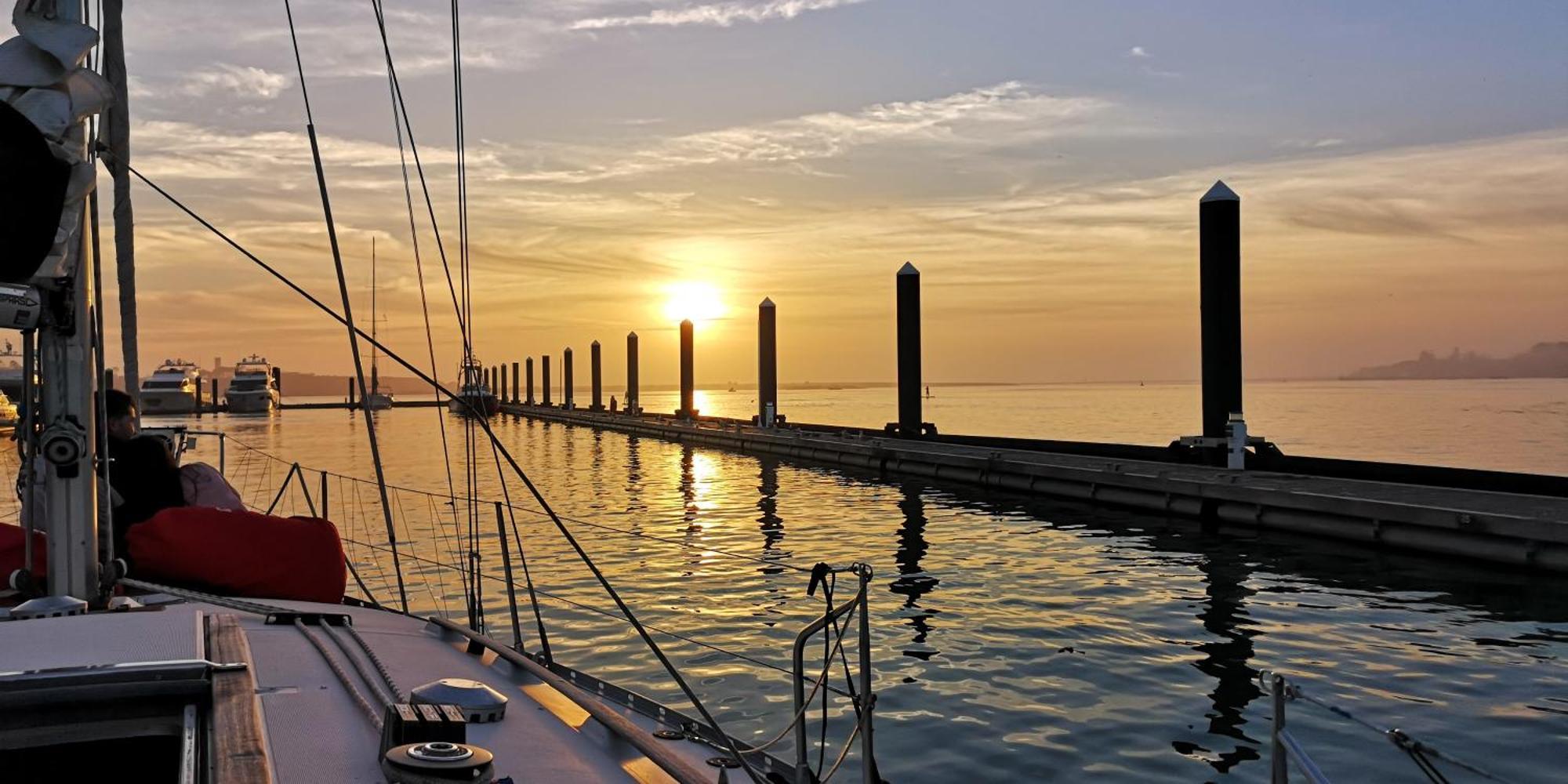 Hotel Sailing 360 Night On Board Experience Vila Nova de Gaia Pokoj fotografie
